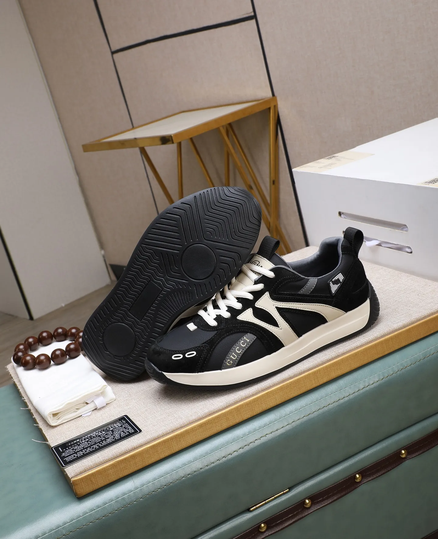 Men's men's shoes 💰440 GUCCI🔍🔍The latest model is on sale at the same time at the counter. Original calfskin imported from Italy, genuine leather lining, (high-end, noble, and classy) with exquisite workmanship. Sole: Original sole provided by the original factory, ⚠Exclusive double-layer movable molded sole super comfortable⚠, real shot 🎬The real thing is better🔍🔍"High quality·Follow the order" Code number 38-44